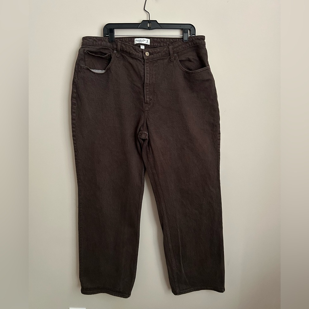 Abercrombie & Fitch Curve Love 90s Relaxed High Rise Jeans Size 18/34 in Brown